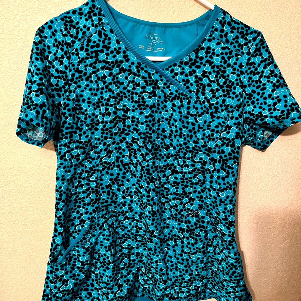 Infinity Cross Scrub Top